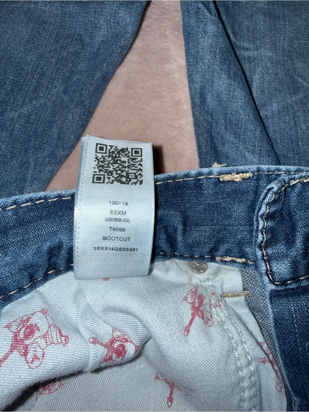 True region shorts size 34